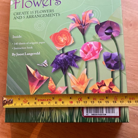 NEW * STERLING FABULOUS FOLDED FLOWERS ORIGAMI KIT BY JOOST LANGEVELD - Picture 1 of 9